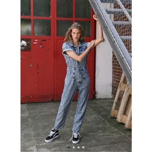 Adorable FREE PEOPLE JUMPSUIT 🤩